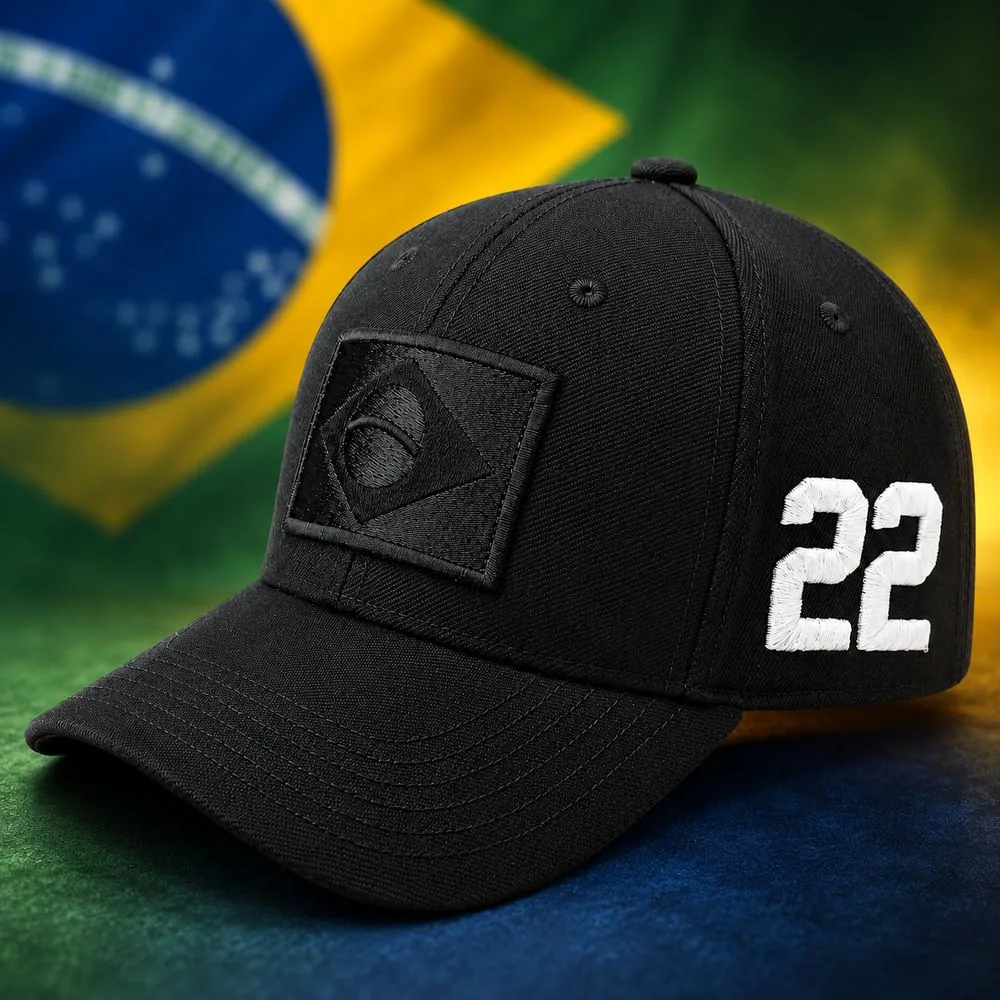 Boné 22 preto com bandeira do Brasil bordada tom sobre tom